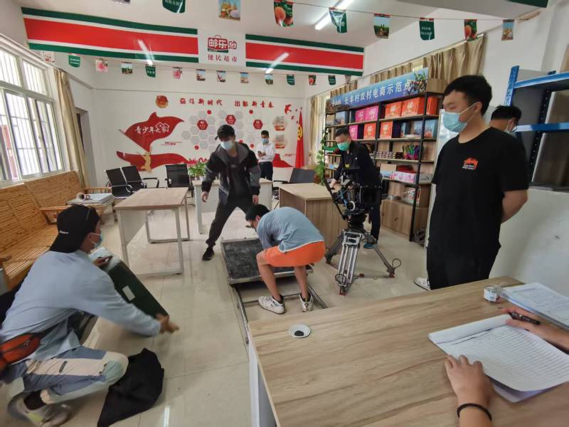 追星女孩心理学分析报告：向阳区广告片拍摄公司揭秘饭圈应援式传播逻辑